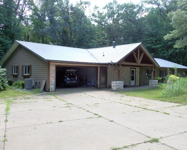 Auction listing photo